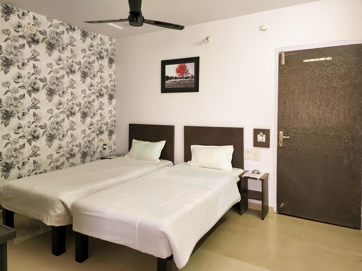 Shivani Inn Hotel & Banquet Seoni  Dış mekan fotoğraf